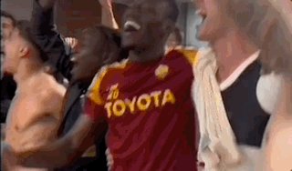 1684456570208030011.gif